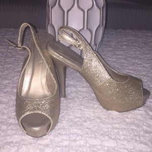 Open-toe glitter heels